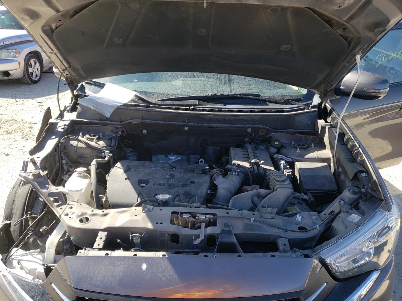 Photo 7 from auction – 2019 MITSUBISHI OUTLANDER with VIN JA4AP4AU8KU005588