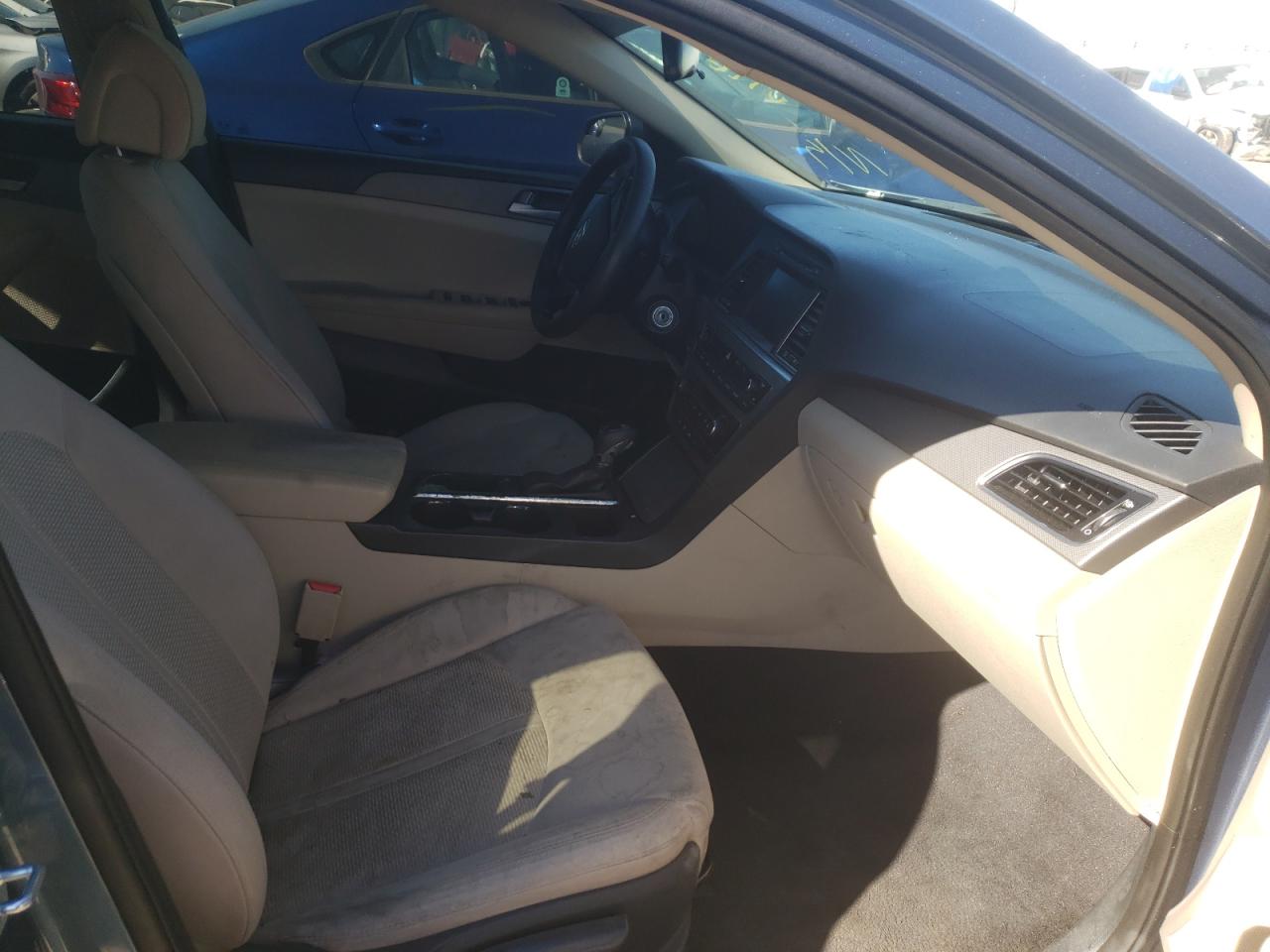 Photo 5 from auction – 2016 HYUNDAI SONATA SE with VIN 5NPE24AFXGH280615