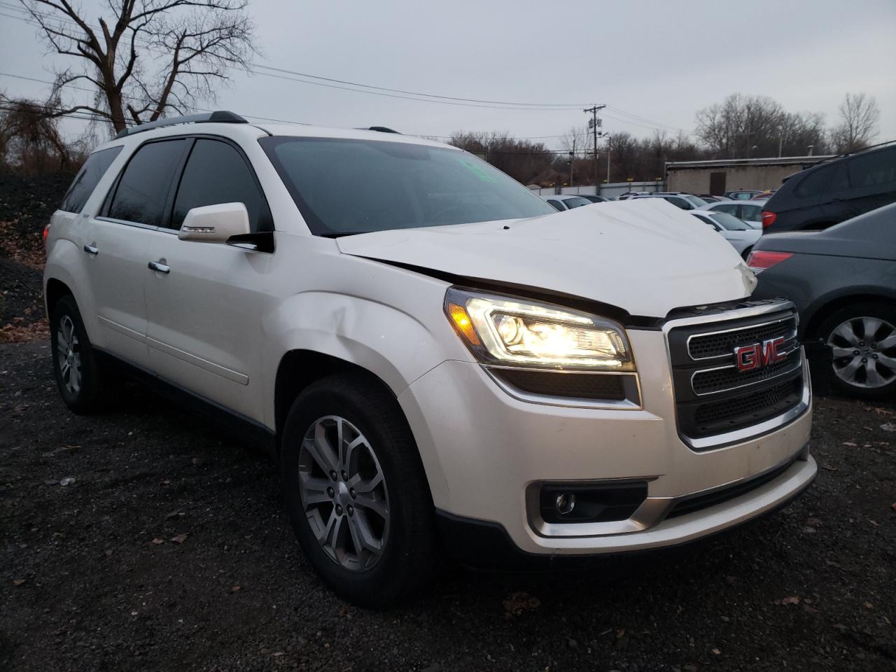 GMC ACADIA SLT 2015 z numerem VIN 1GKKVRKD2FJ336688 - Zdjęcie z aukcji