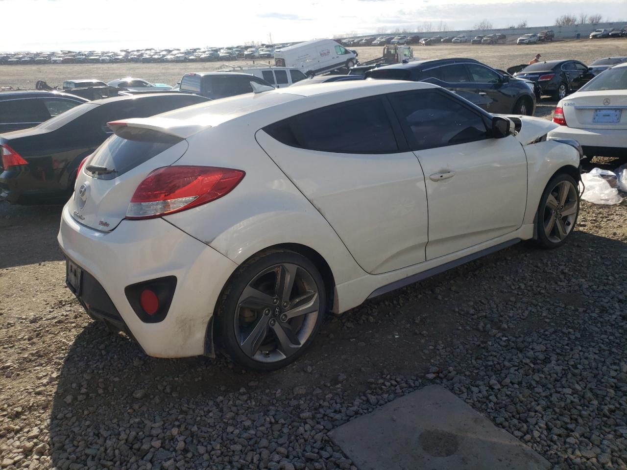 Photo 4 from auction – 2014 HYUNDAI VELOSTER T with VIN KMHTC6AE6EU189010