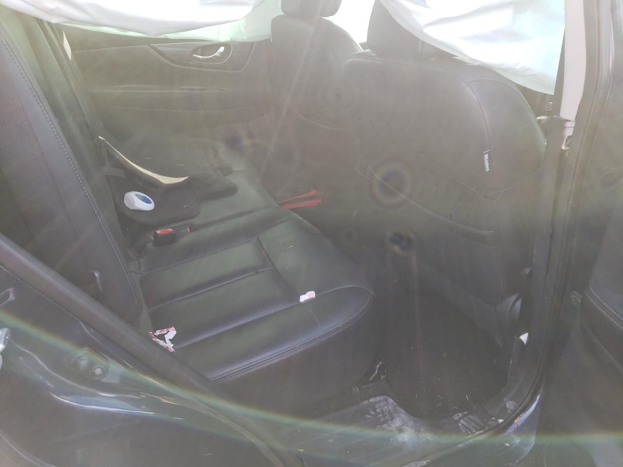 Photo 6 from auction – 2014 NISSAN ROGUE S with VIN 5N1AT2MVXEC857201