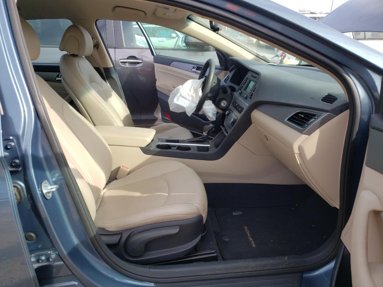 Photo 5 from auction – 2015 HYUNDAI SONATA SE with VIN 5NPE24AF2FH215790