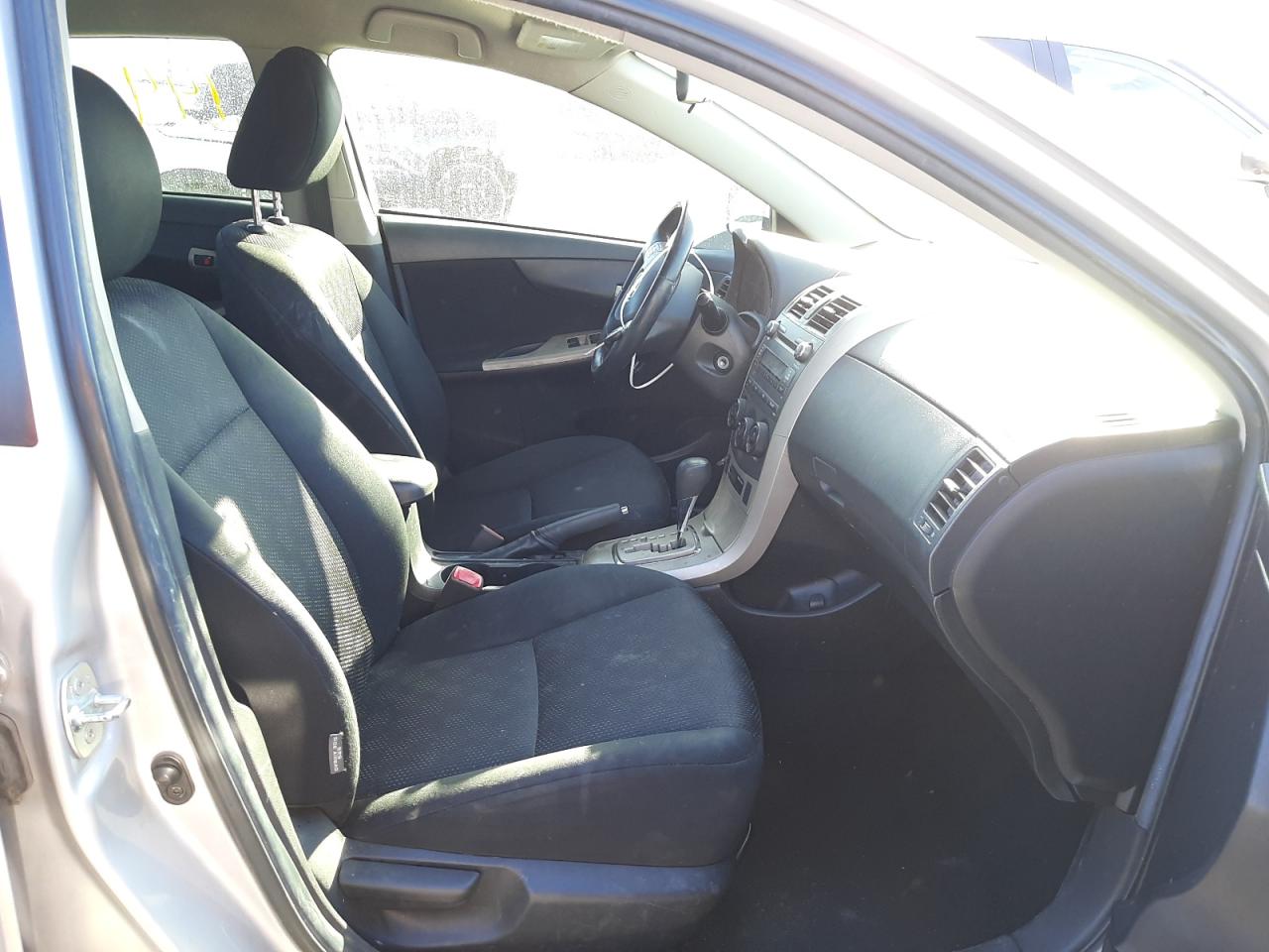 Photo 5 from auction – 2010 TOYOTA COROLLA BA with VIN 2T1BU4EE2AC453326