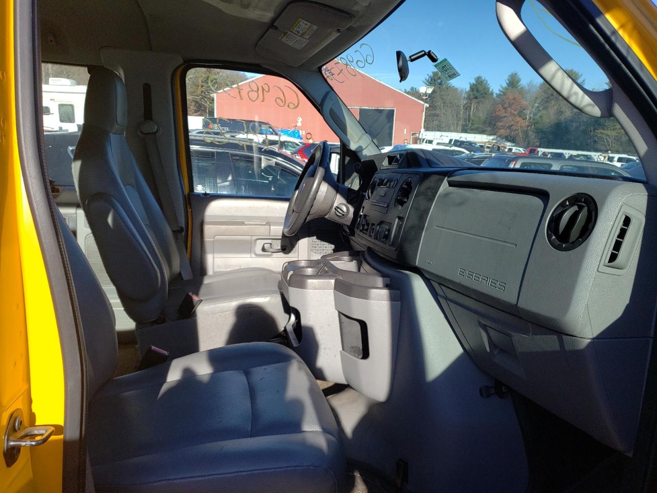 Photo 5 from auction – 2012 FORD ECONOLINE with VIN 1FMNE1BW7CDA38333