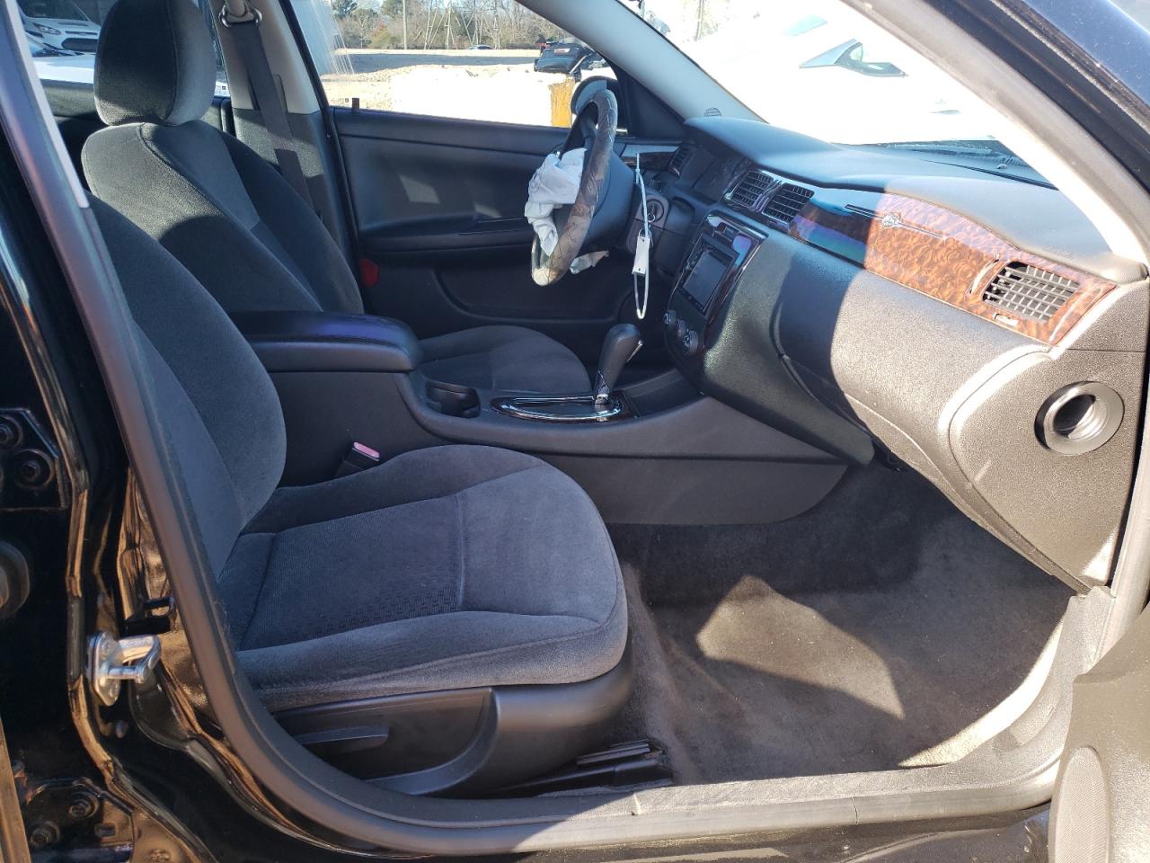 Photo 5 from auction – 2012 CHEVROLET IMPALA LS with VIN 2G1WF5E31C1229247