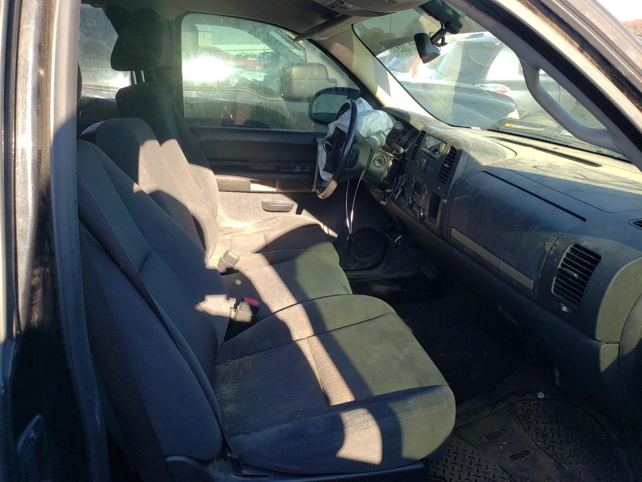 Photo 5 from auction – 2009 GMC SIERRA K15 with VIN 2GTEK290291128336