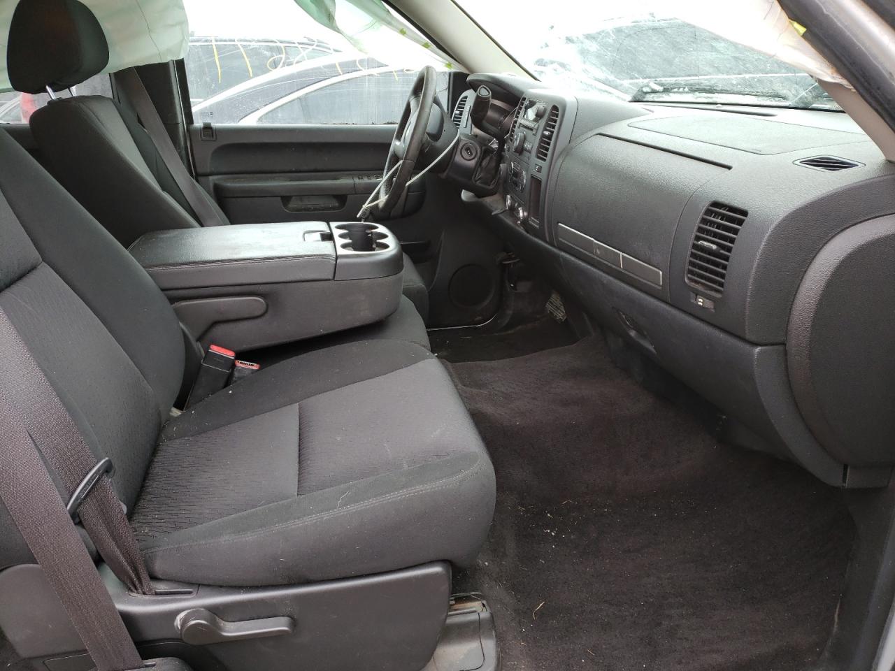Photo 5 from auction – 2011 CHEVROLET SILVERADO with VIN 1GCRKSE38BZ445875