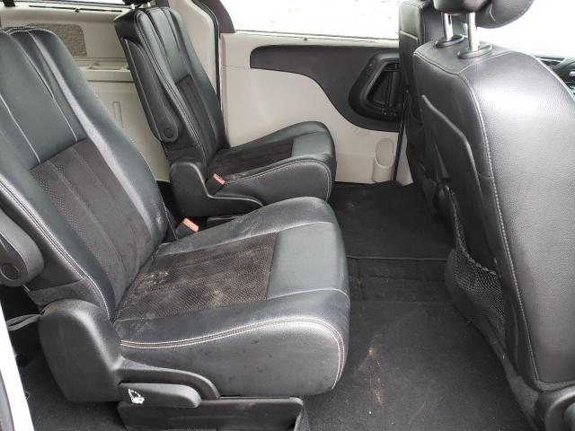 Photo 6 from auction – 2015 DODGE GRAND CARA with VIN 2C4RDGCGXFR684471