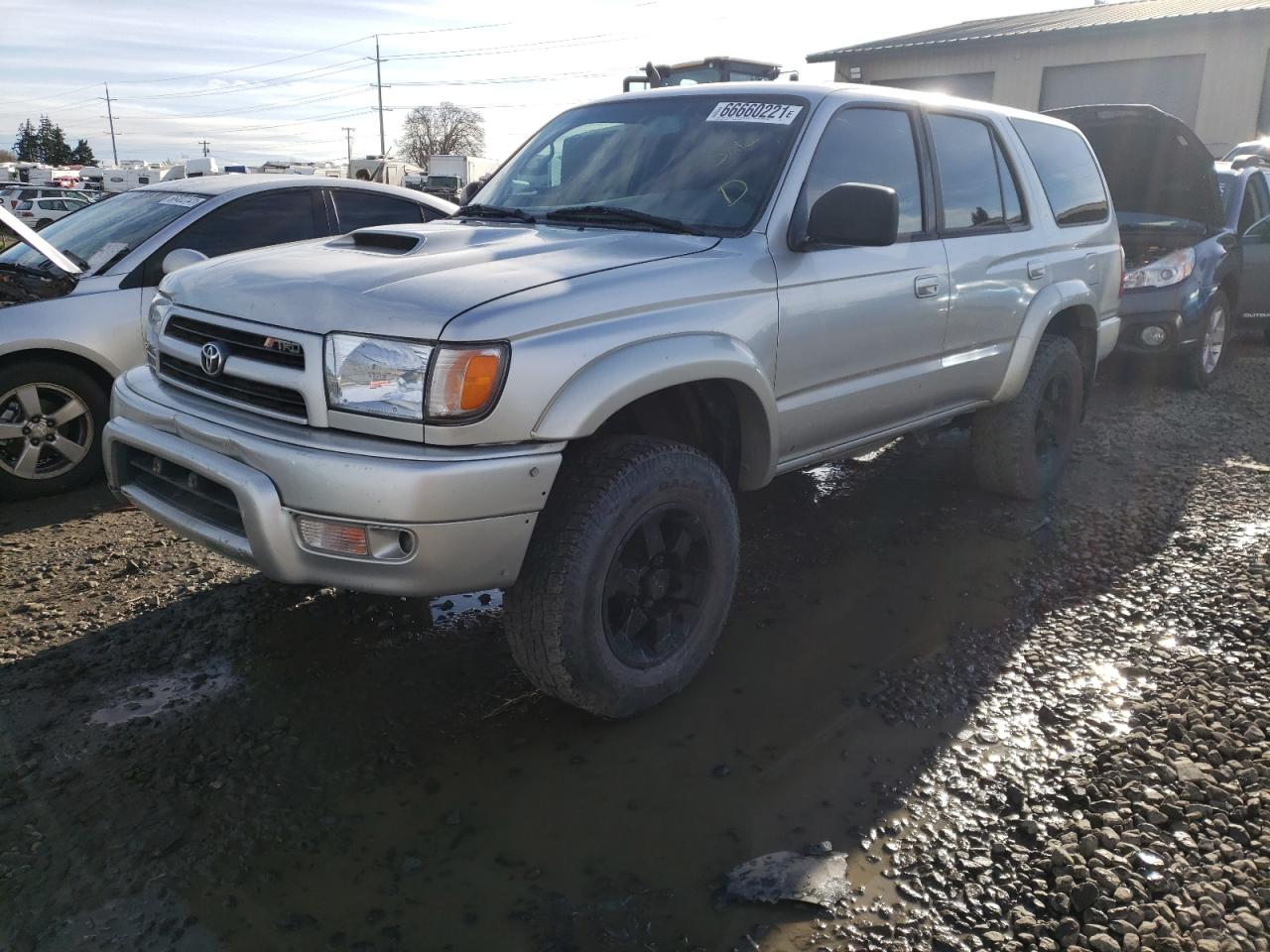 Photo 2 from auction – 2000 TOYOTA 4RUNNER with VIN JT3GN86R8Y0168456