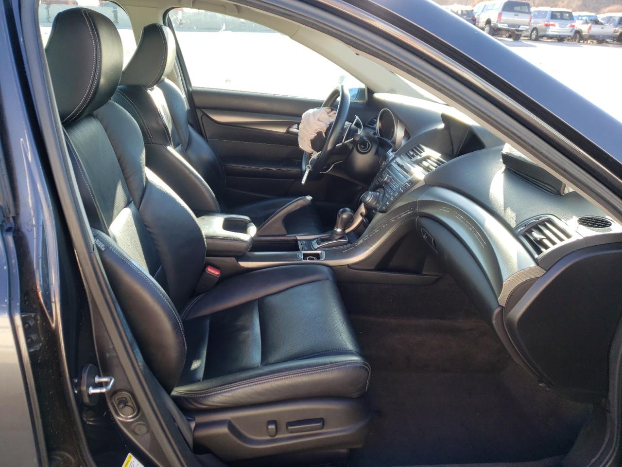 Photo 5 from auction – 2013 ACURA TL TECH with VIN 19UUA9F53DA003983