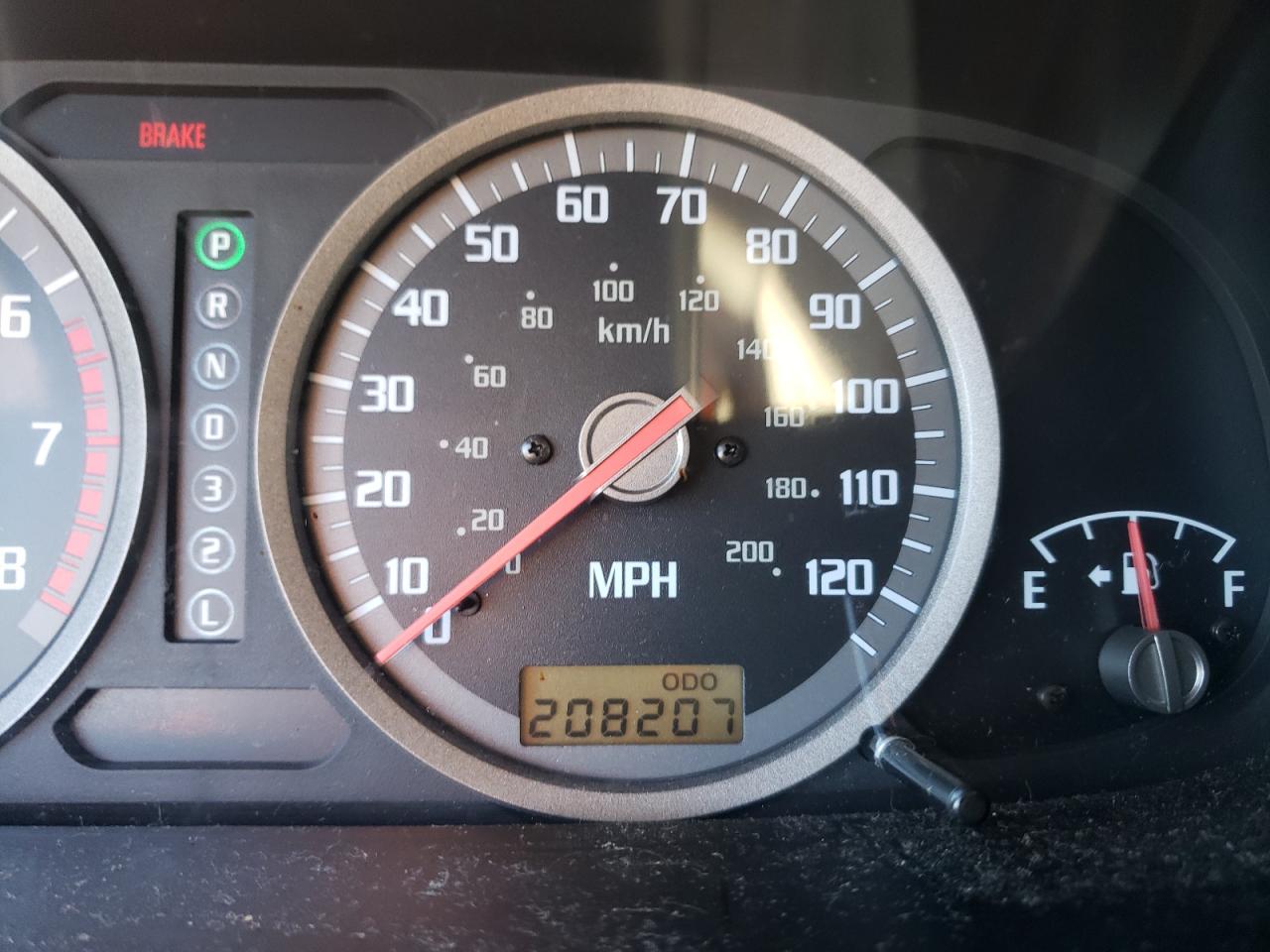 Photo 8 from auction – 2003 ISUZU RODEO S with VIN 4S2CK58WX34306234