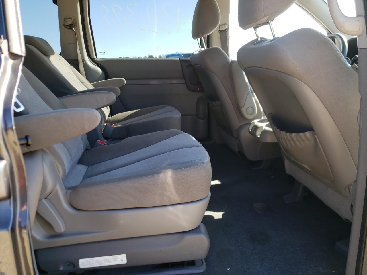 Photo 6 from auction – 2012 KIA SEDONA LX with VIN KNDMG4C77C6503636