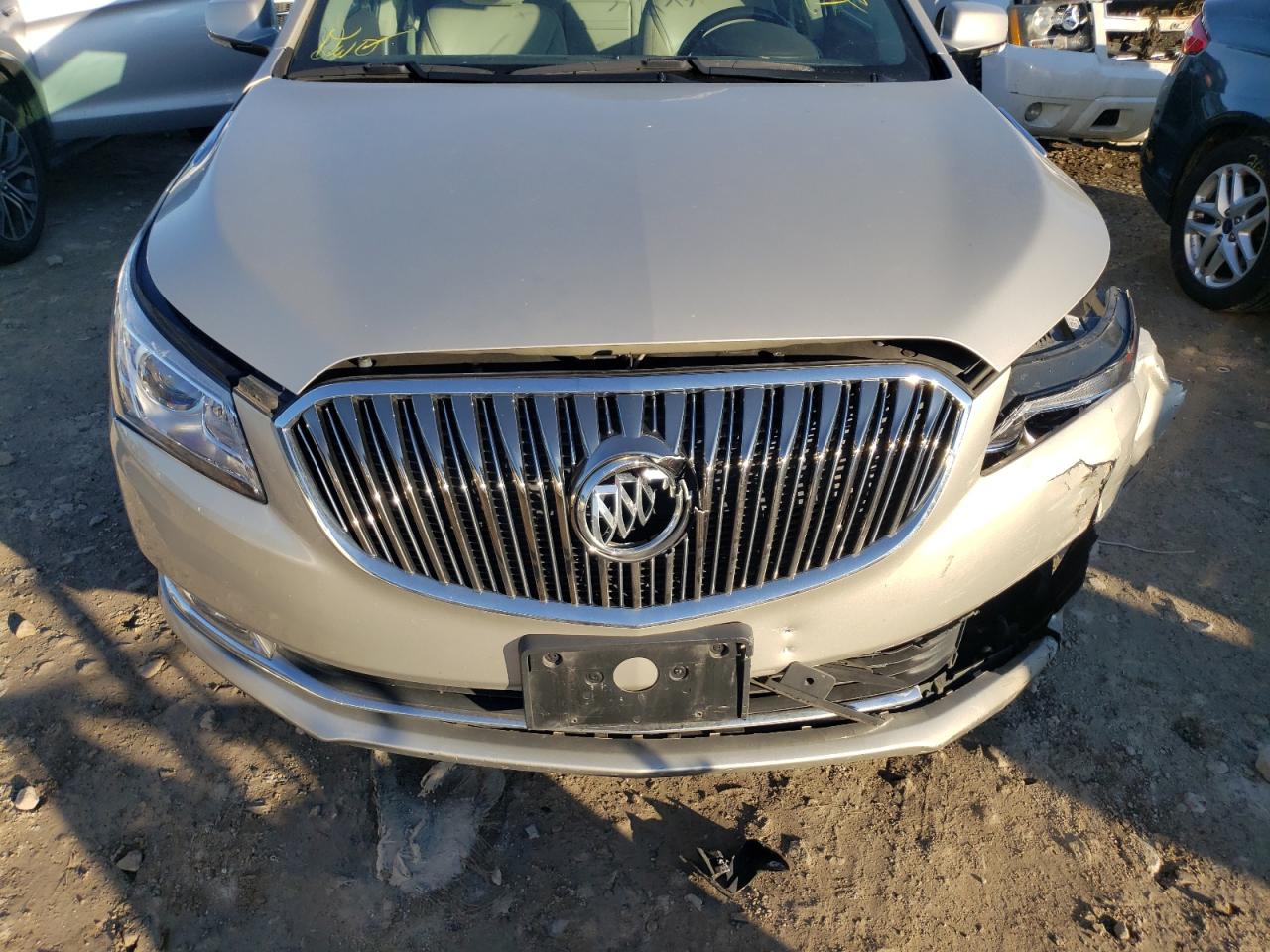 Photo 9 from auction – 2014 BUICK LACROSSE with VIN 1G4GC5G35EF170292