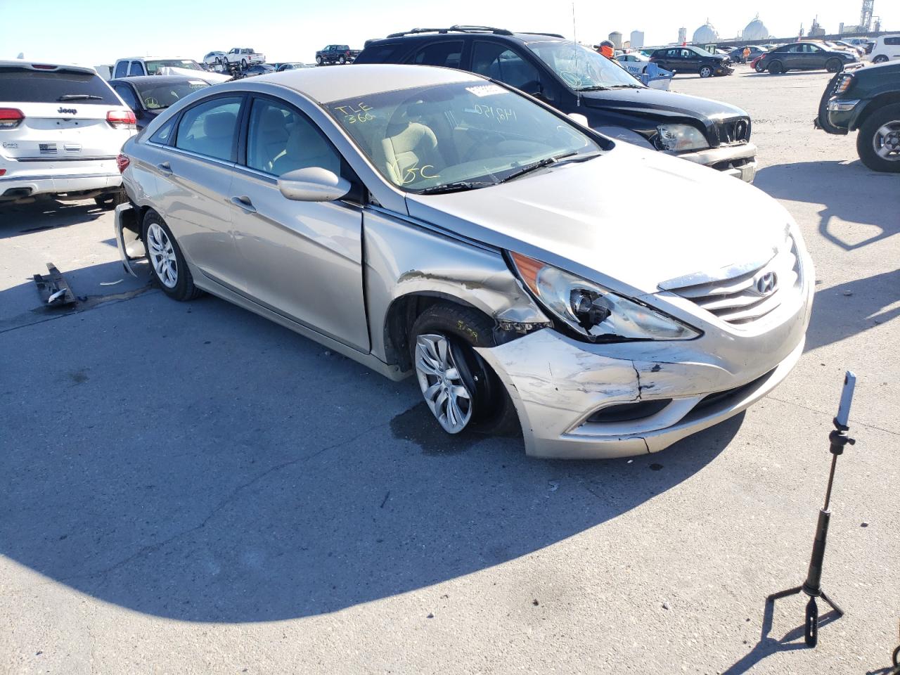 HYUNDAI SONATA GLS 2011 with VIN 5NPEB4AC7BH228762 - Photo from auction
