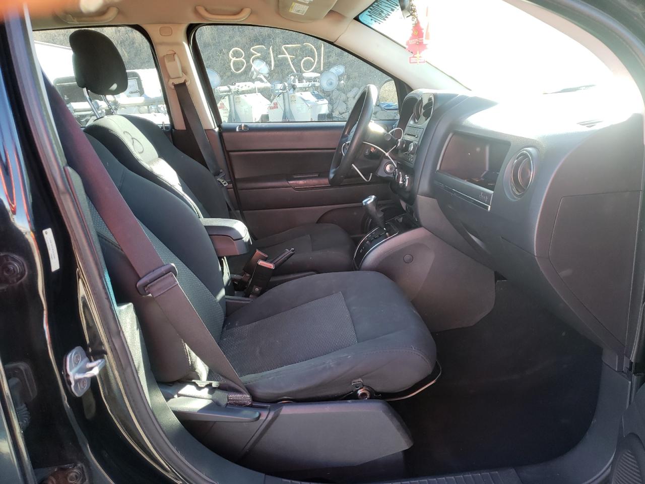 Photo 5 from auction – 2010 JEEP COMPASS SP with VIN 1J4NF4FB9AD649482