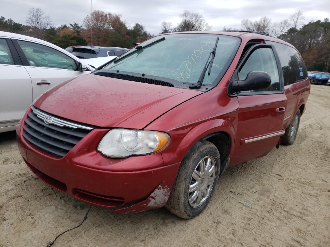 Photo 2 from auction – 2007 CHRYSLER TOWN & COU with VIN 2A8GP54L57R134152