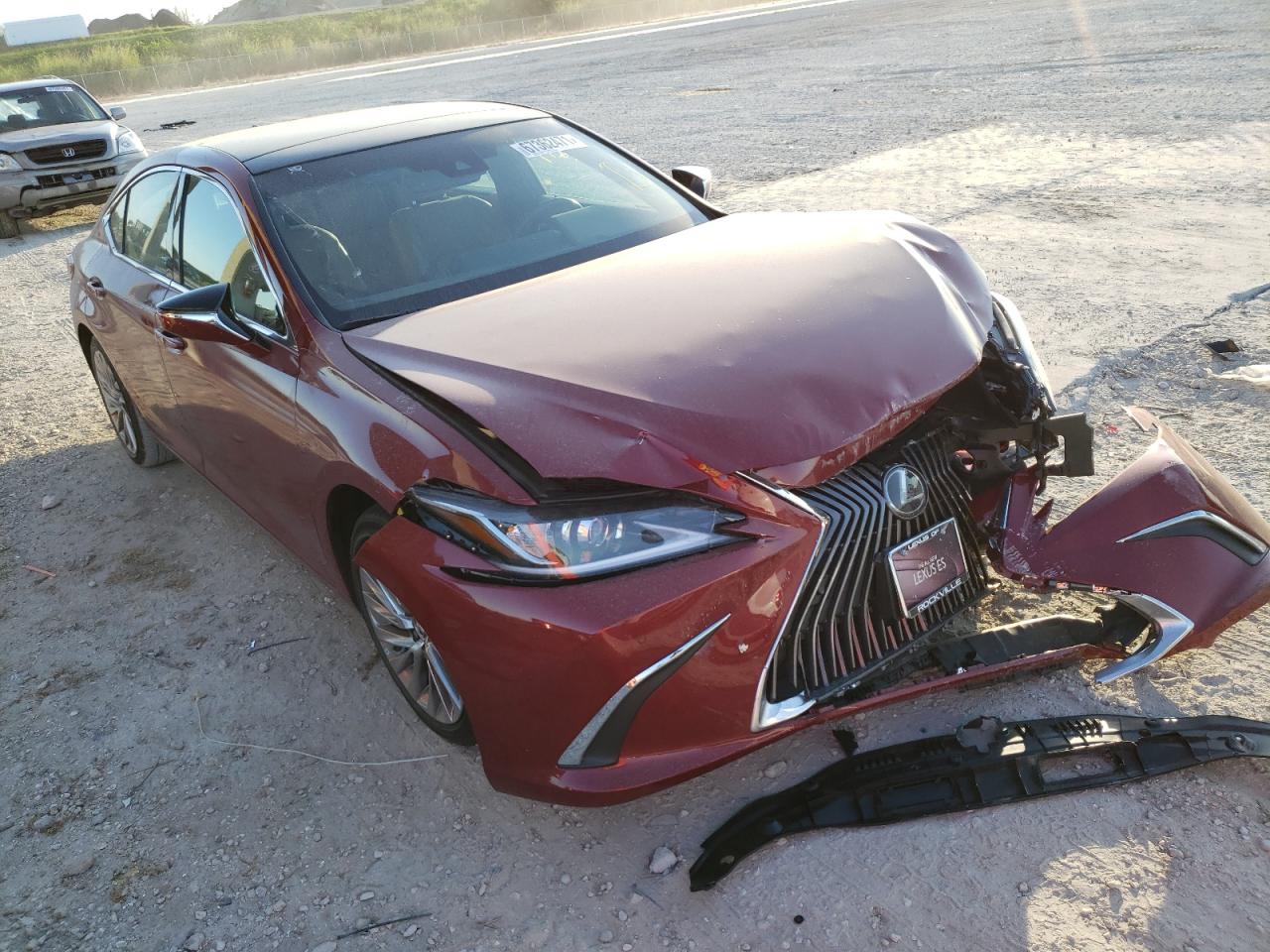 Photo 1 from auction – 2019 LEXUS ES 350 with VIN 58ABZ1B13KU002870