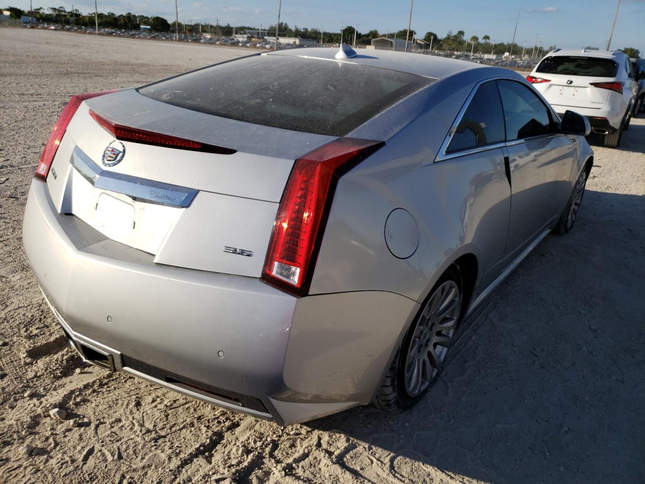 Photo 4 from auction – 2012 CADILLAC CTS with VIN 1G6DA1E38C0116223