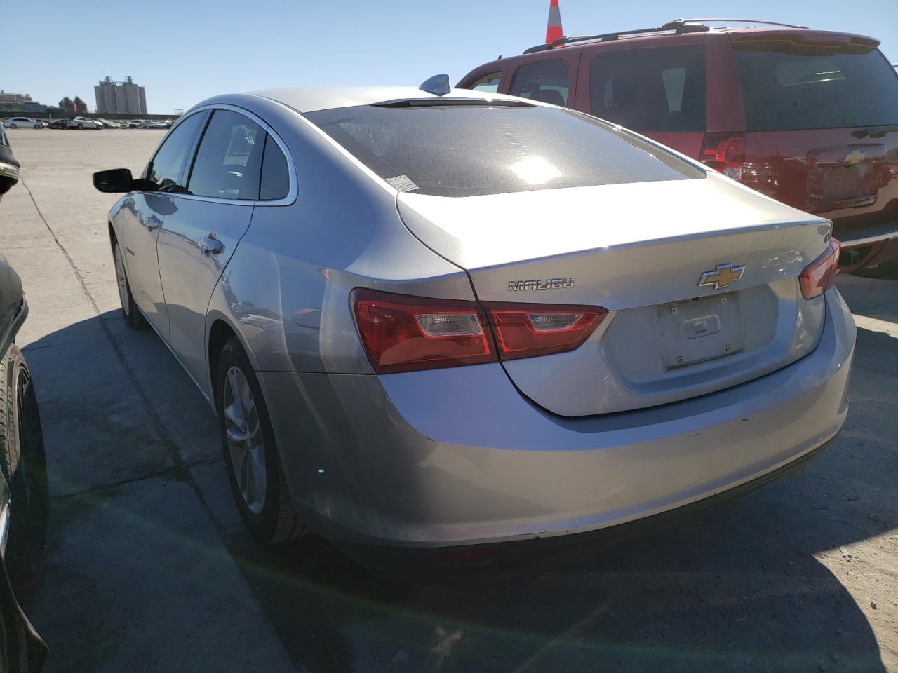 Photo 3 from auction – 2017 CHEVROLET MALIBU LT with VIN 1G1ZE5ST3HF212387