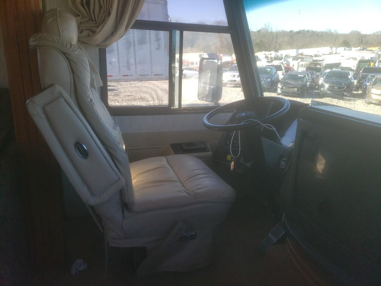 Photo 5 from auction – 1997 HOLI RAMBLER with VIN 4UZ6XJBC3VC715102