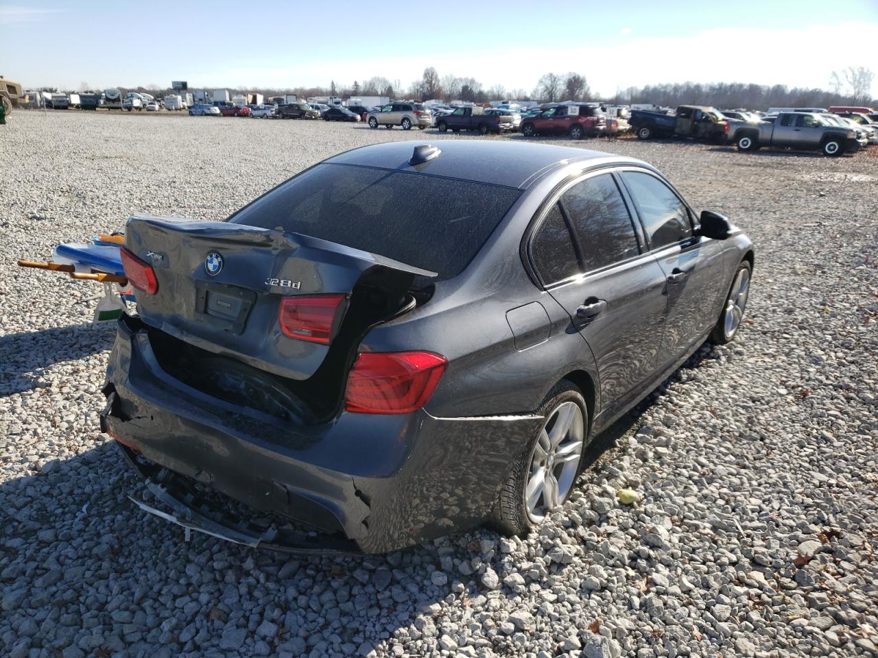 Photo 4 from auction – 2018 BMW 328D XDRIV with VIN WBA8F1C51JAE97490