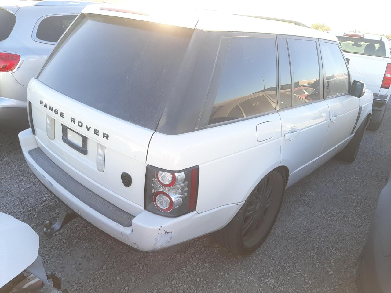 Photo 4 from auction – 2010 LAND ROVER RANGE ROVE with VIN SALME1D46AA321888