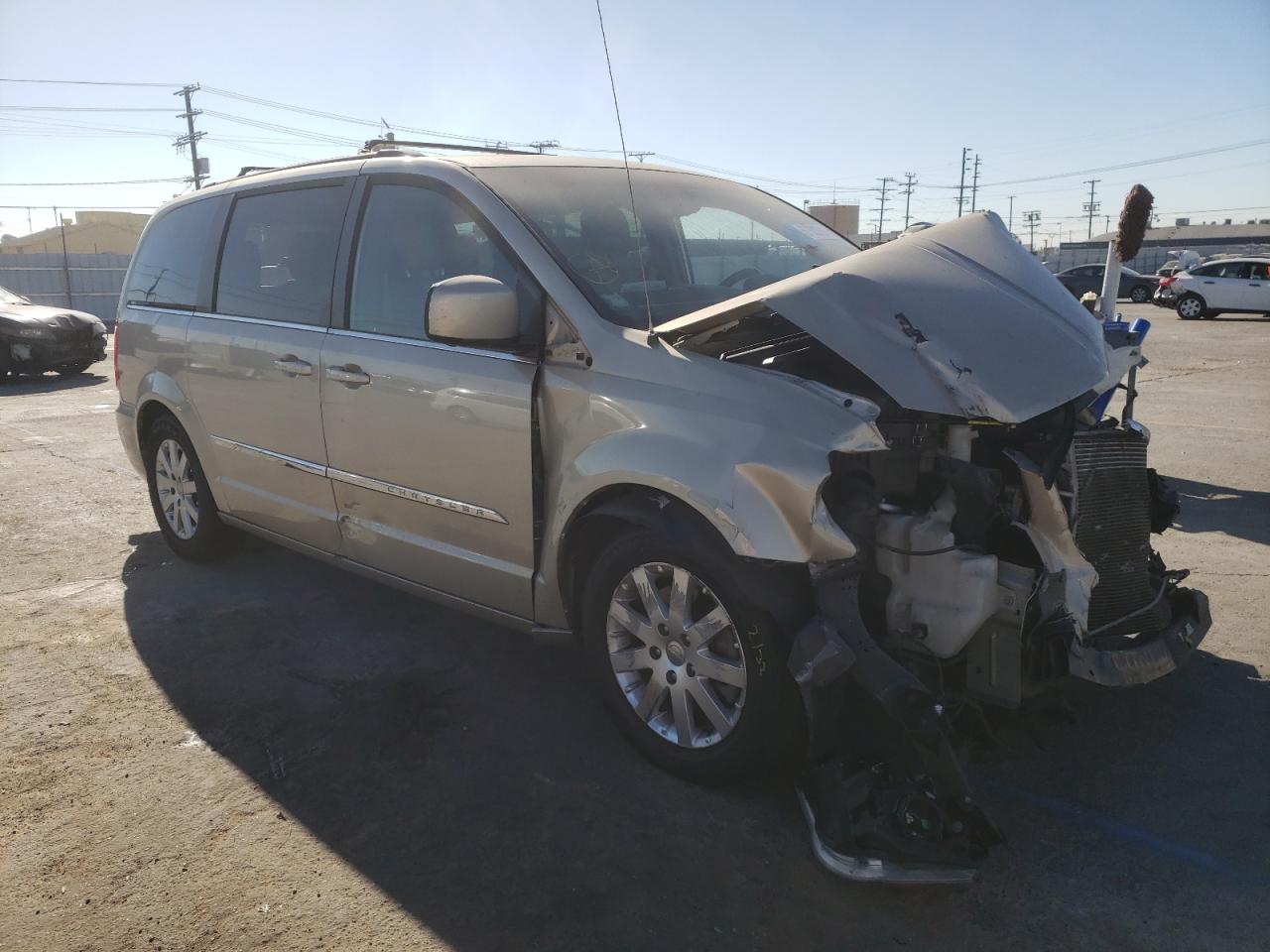 CHRYSLER TOWN & COU 2014 with VIN 2C4RC1BG4ER435812 - Photo from auction