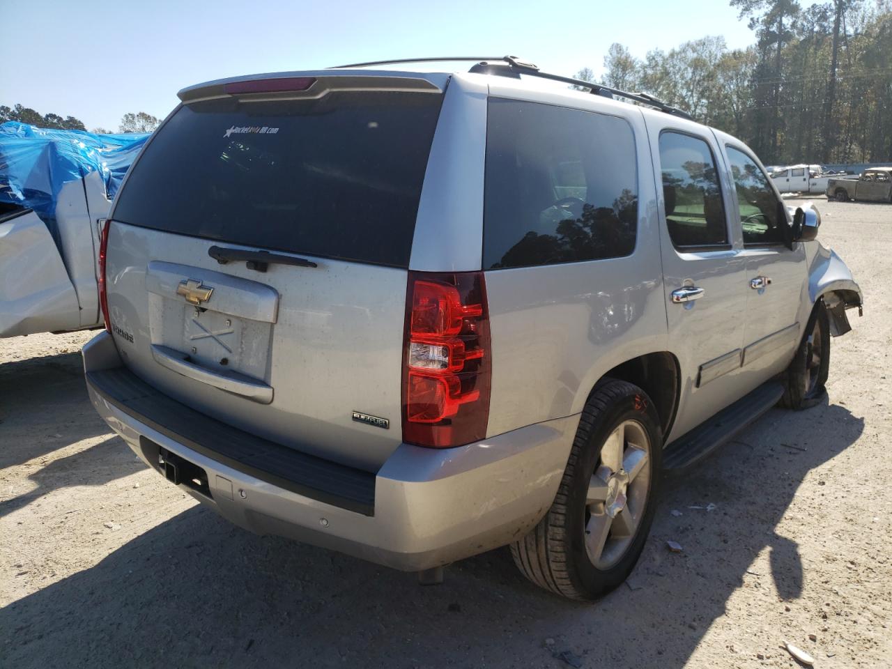 Photo 4 from auction – 2010 CHEVROLET TAHOE C150 with VIN 1GNUCBE00AR214519