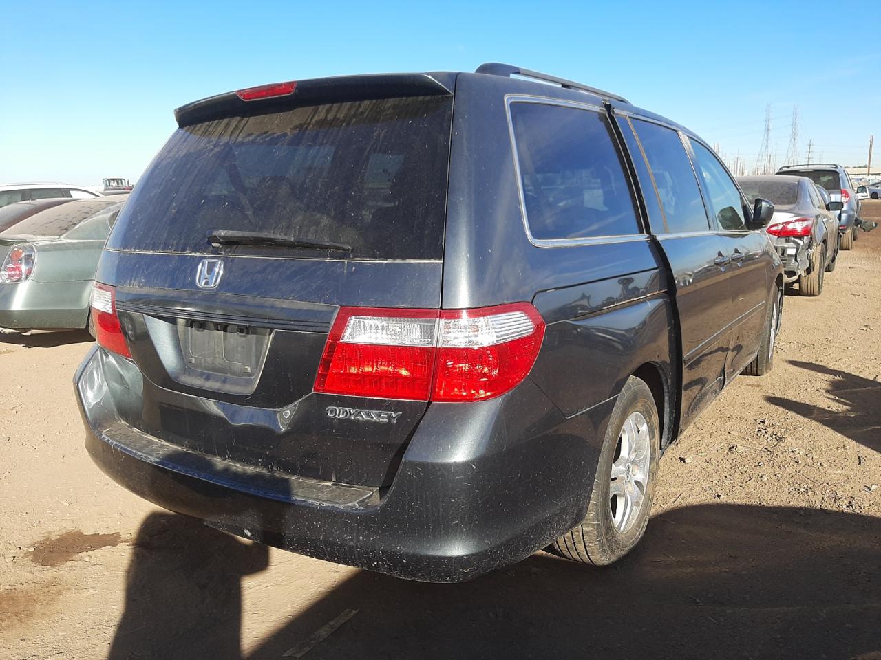 Photo 4 from auction – 2005 HONDA ODYSSEY EX with VIN 5FNRL387X5B052598