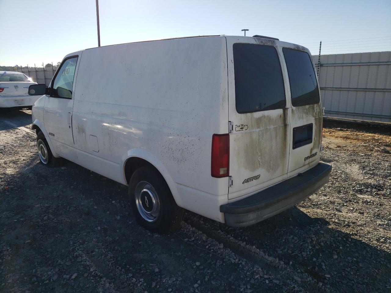 Photo 3 from auction – 1999 CHEVROLET ASTRO with VIN 1GCDM19W2XB142223