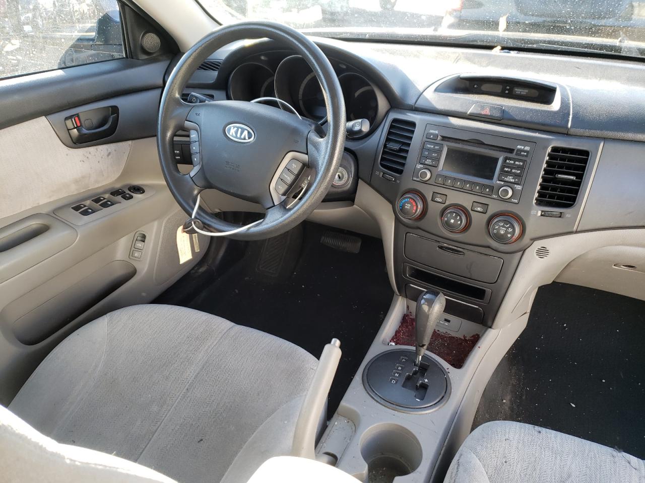 Photo 9 from auction – 2010 KIA OPTIMA LX with VIN KNAGG4A86A5454258