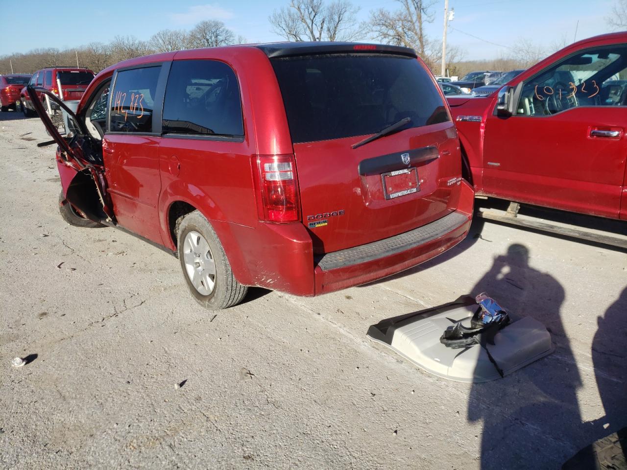 Photo 3 from auction – 2009 DODGE GRAND CARA with VIN 2D8HN44E89R588459