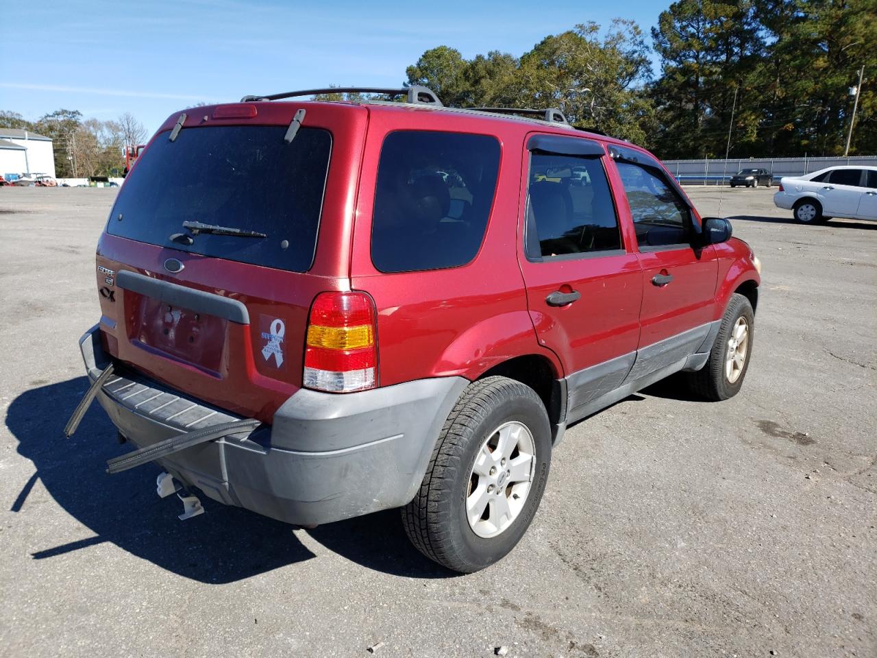 Photo 4 from auction – 2005 FORD ESCAPE LTD with VIN 1FMYU931X5KA35037