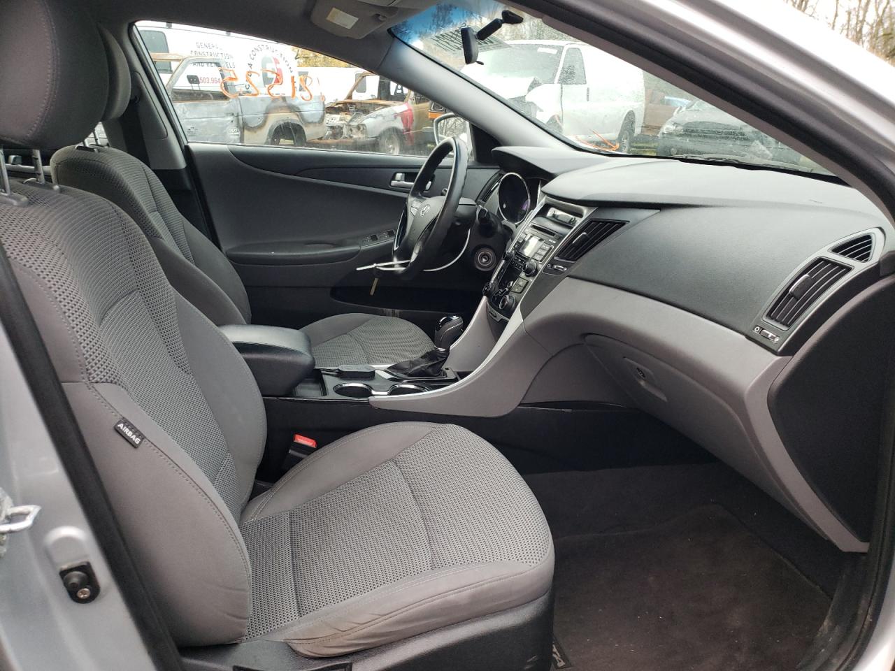 Photo 5 from auction – 2011 HYUNDAI SONATA GLS with VIN 5NPEB4AC1BH238459