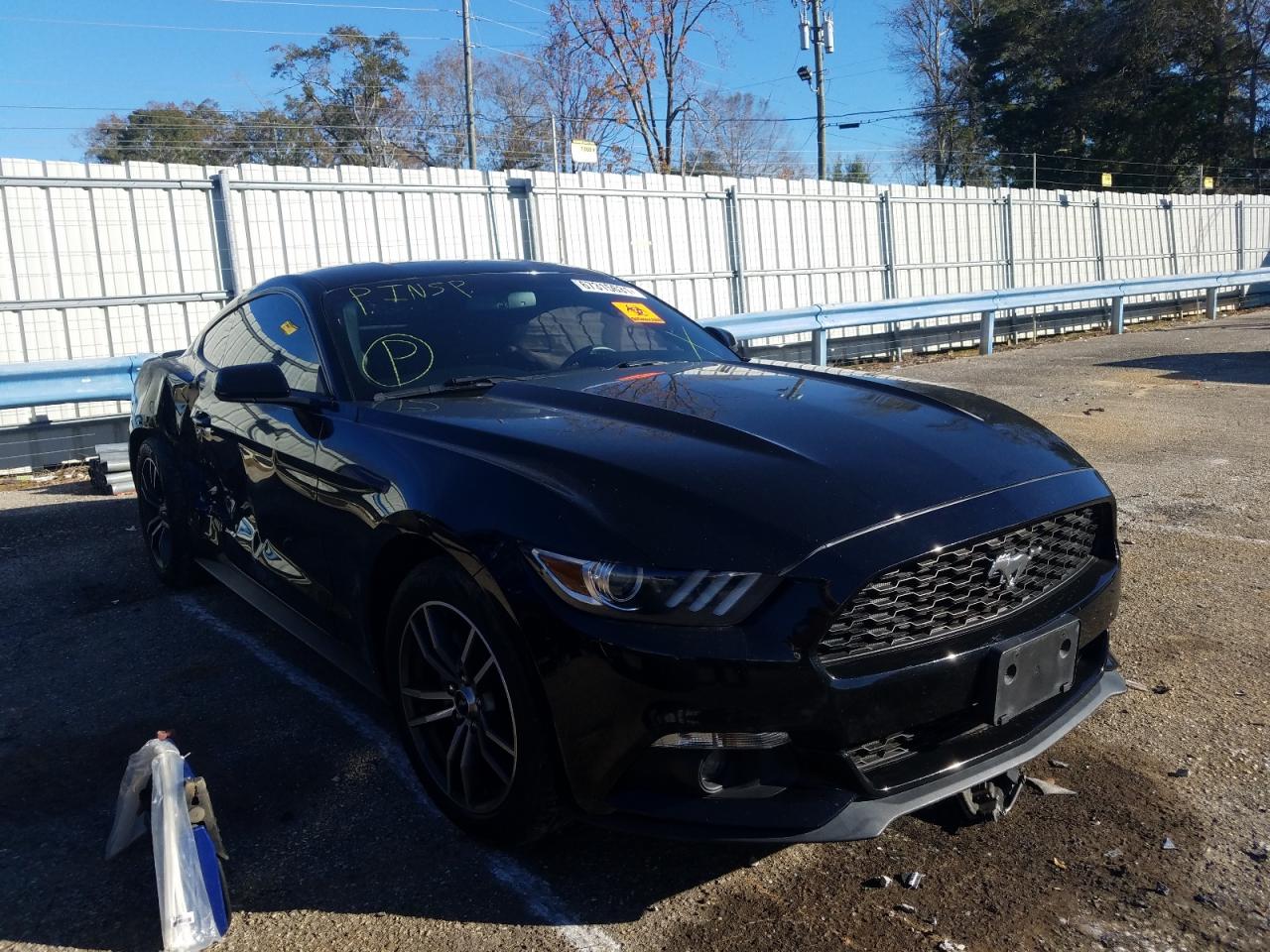 FORD MUSTANG 2017 z numerem VIN 1FA6P8THXH5323045 - Zdjęcie z aukcji