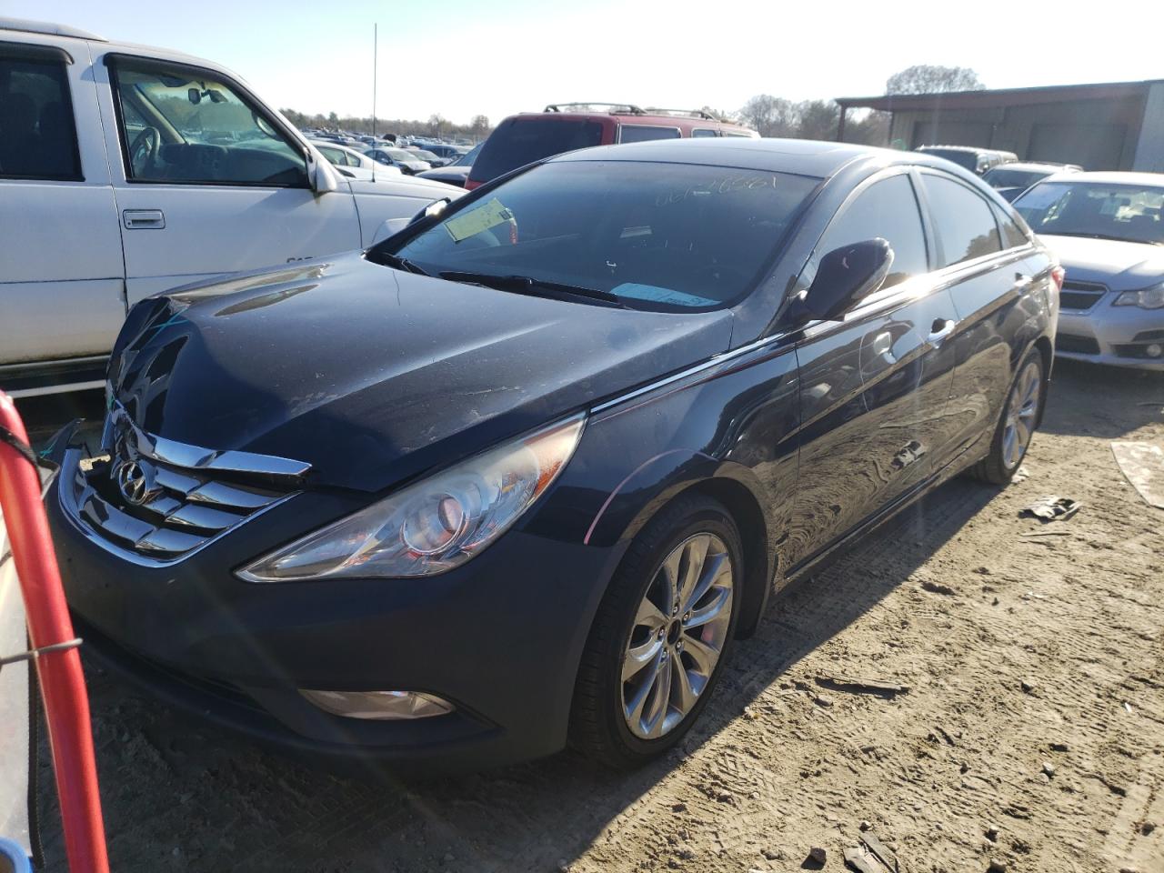 Photo 2 from auction – 2011 HYUNDAI SONATA SE with VIN 5NPEC4AB1BH192538