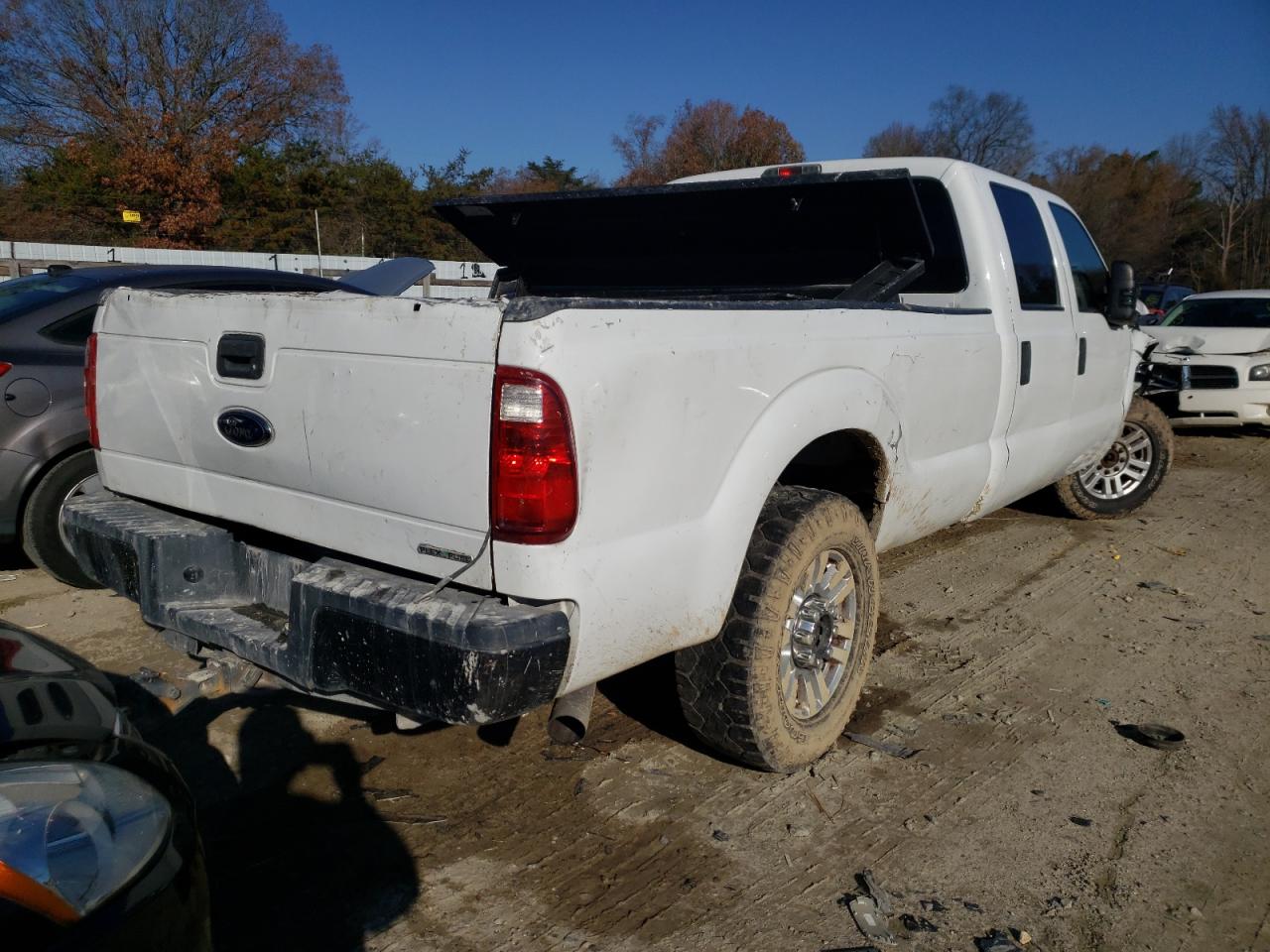 Photo 4 from auction – 2015 FORD F250 SUPER with VIN 1FT7W2A66FEB29142