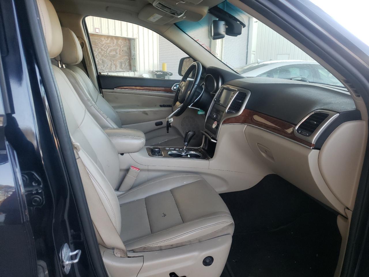Photo 5 from auction – 2011 JEEP GRAND CHER with VIN 1J4RR5GT3BC501325