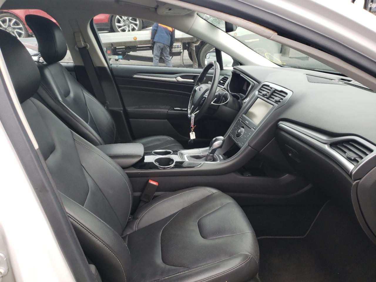 Photo 5 from auction – 2013 FORD FUSION TIT with VIN 3FA6P0D96DR182135