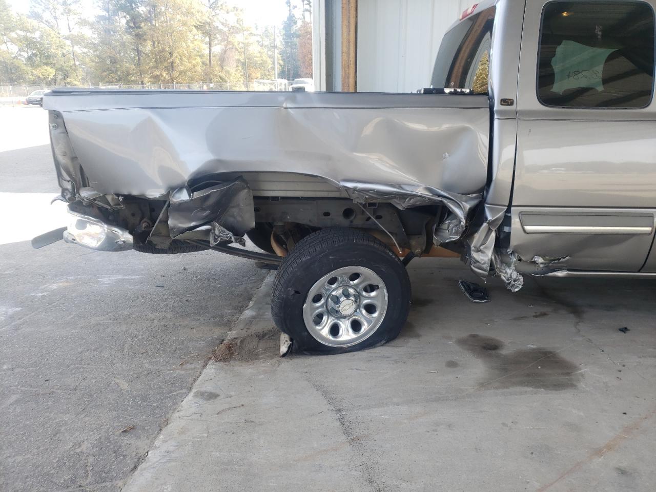 Photo 9 from auction – 2006 CHEVROLET SILVERADO with VIN 2GCEC19T161146257
