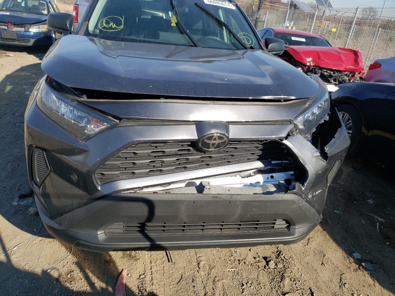 Photo 9 from auction – 2019 TOYOTA RAV4 LE with VIN 2T3F1RFV1KC054860