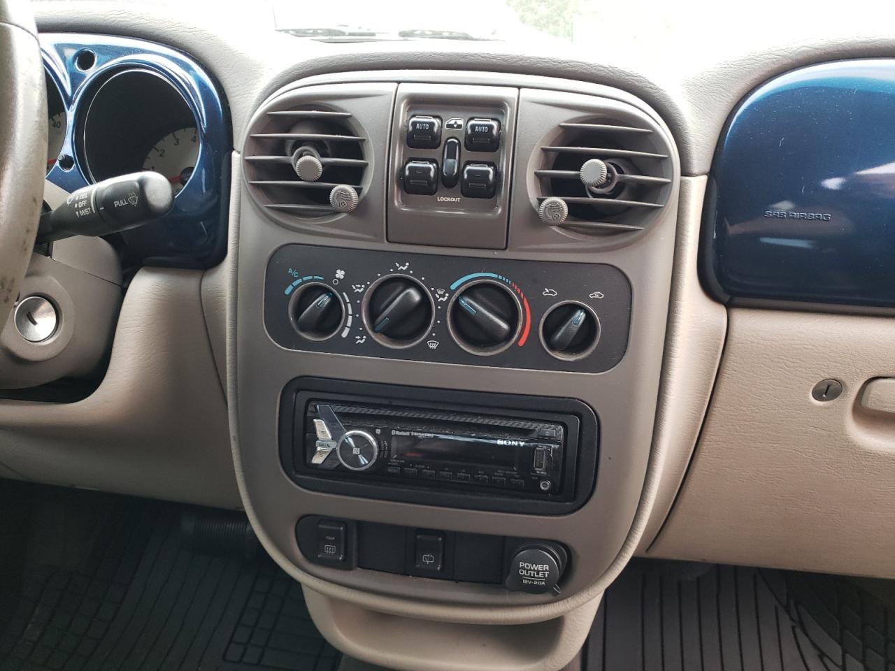 Photo 9 from auction – 2001 CHRYSLER PT CRUISER with VIN 3C8FY4BBX1T558286