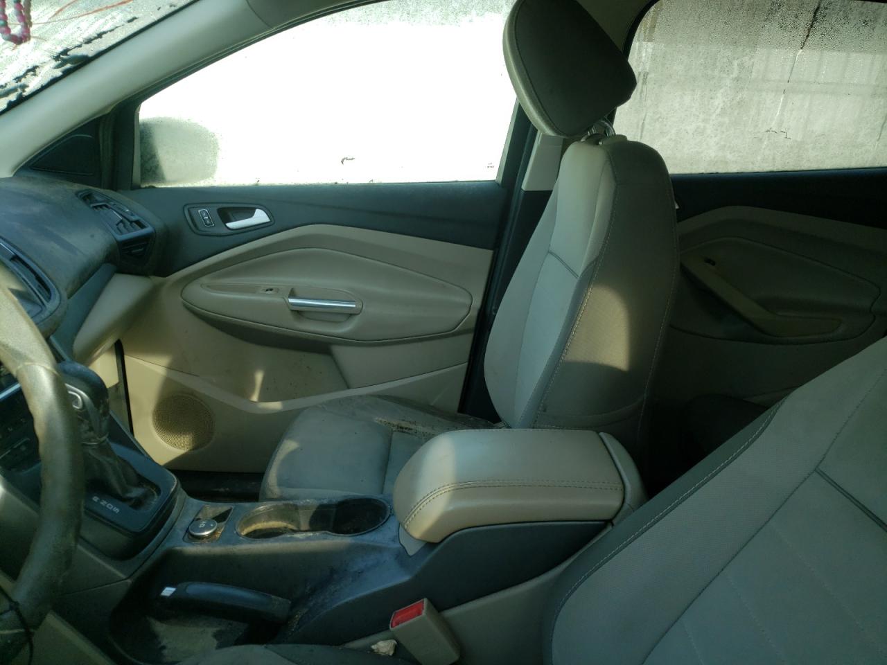 Photo 5 from auction – 2014 FORD ESCAPE SE with VIN 1FMCU0GX3EUD22227