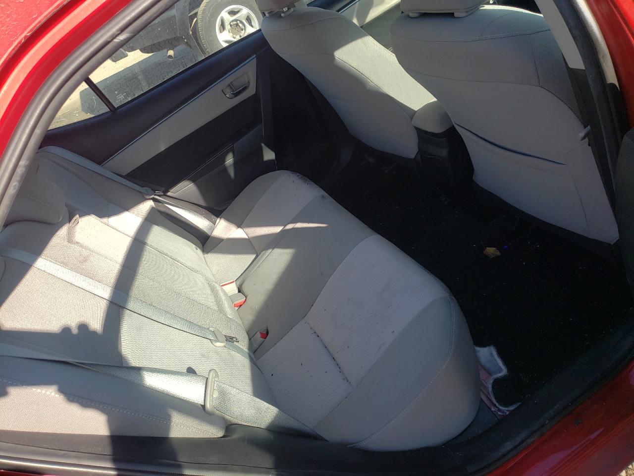 Photo 6 from auction – 2015 TOYOTA COROLLA L with VIN 5YFBURHE4FP333320