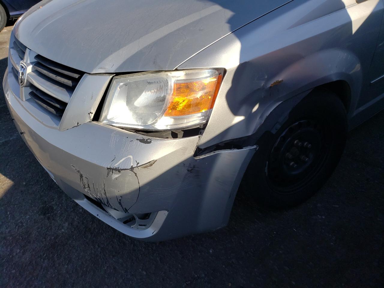 Photo 9 from auction – 2010 DODGE GRAND CARA with VIN 2D4RN4DE0AR477432