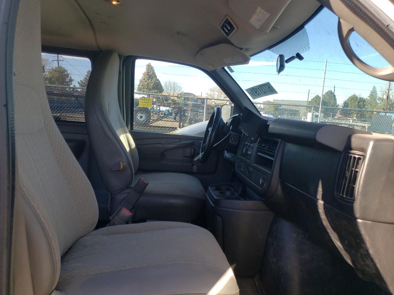 Photo 5 from auction – 2011 CHEVROLET EXPRESS G3 with VIN 1GAZG1FG2B1130106