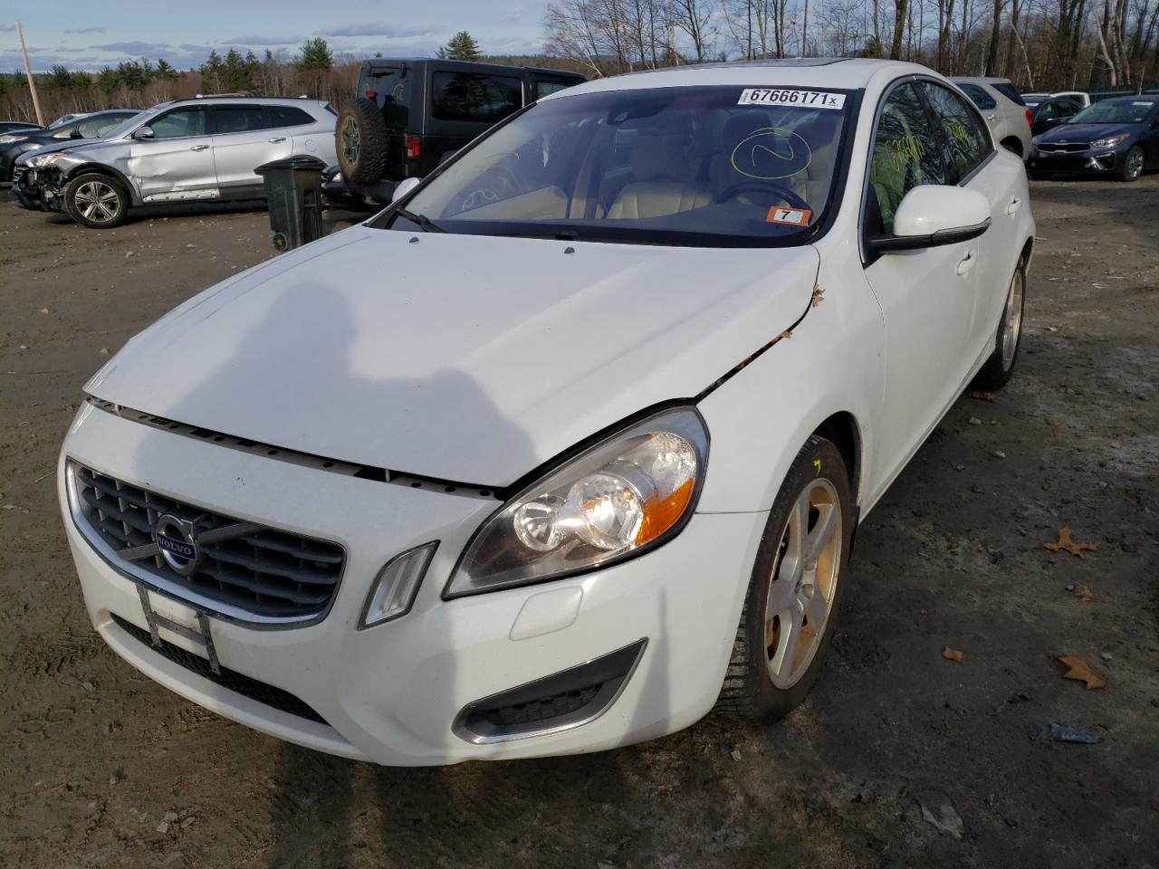 Photo 2 from auction – 2012 VOLVO S60 T5 with VIN YV1622FSXC2119895