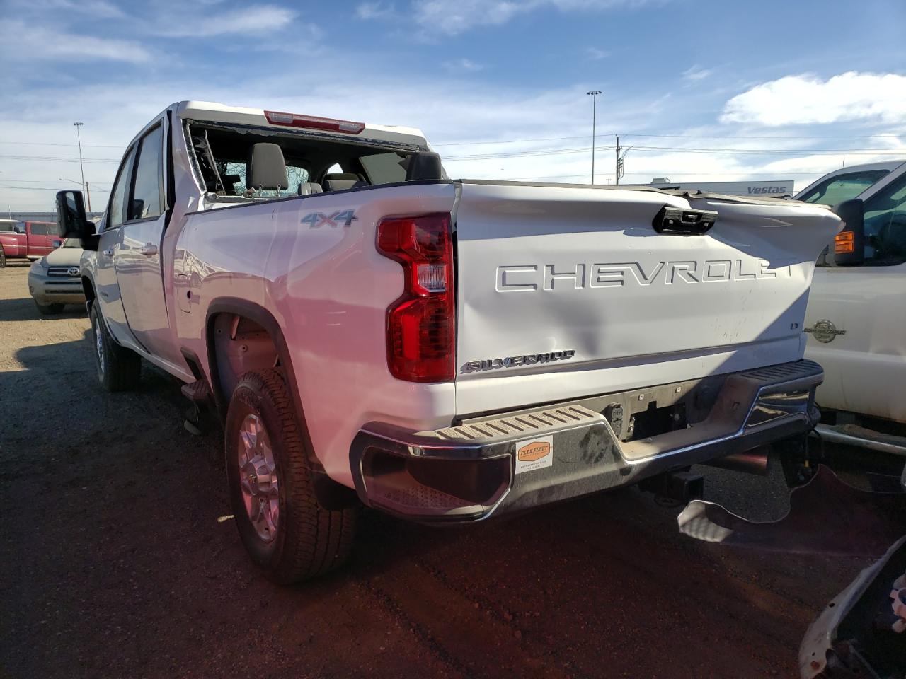 Photo 3 from auction – 2021 CHEVROLET SILVERADO with VIN 1GC1YNEY4MF264043