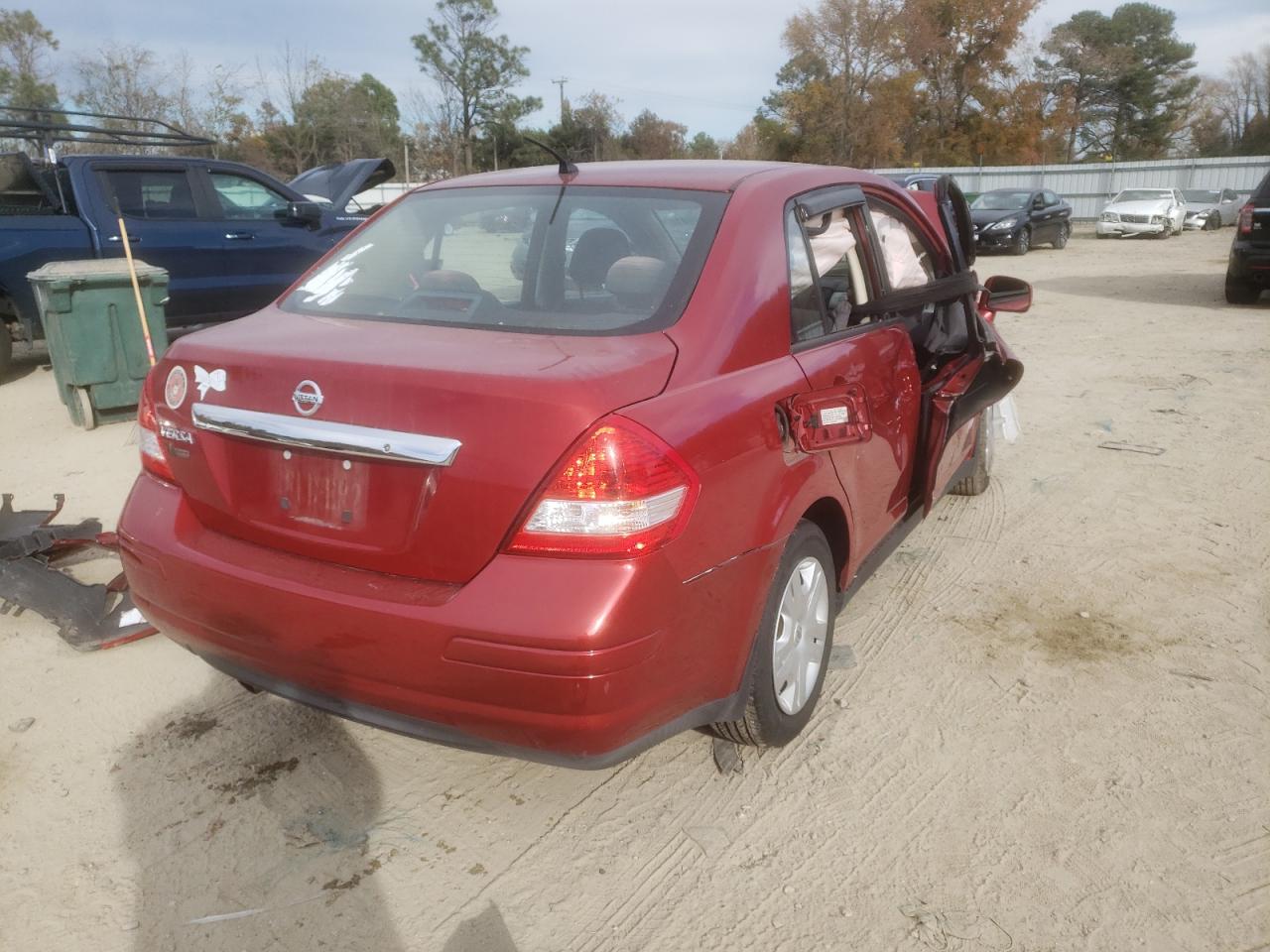 Photo 4 from auction – 2011 NISSAN VERSA S with VIN 3N1BC1AP7BL484873