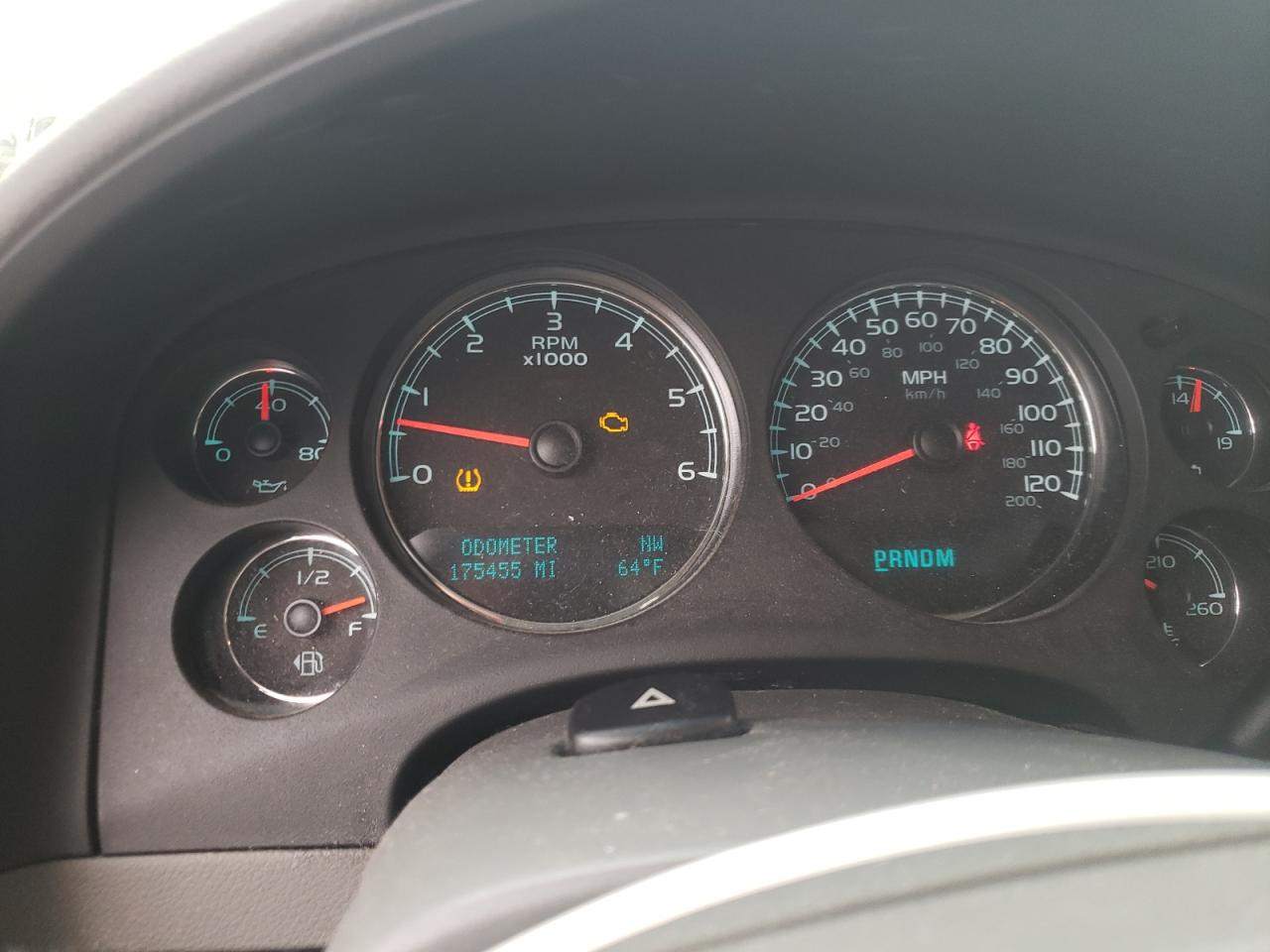 Photo 8 from auction – 2010 GMC YUKON SLT with VIN 1GKUKCE09AR210488